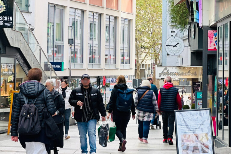 ATESREAL vermittelt Sanku Maots'ai nach Stuttgart!